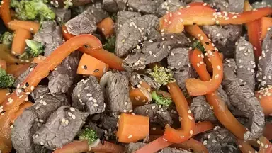 Beef Stir Fry with Broccoli Bell Peppers and Sesame Oil edited